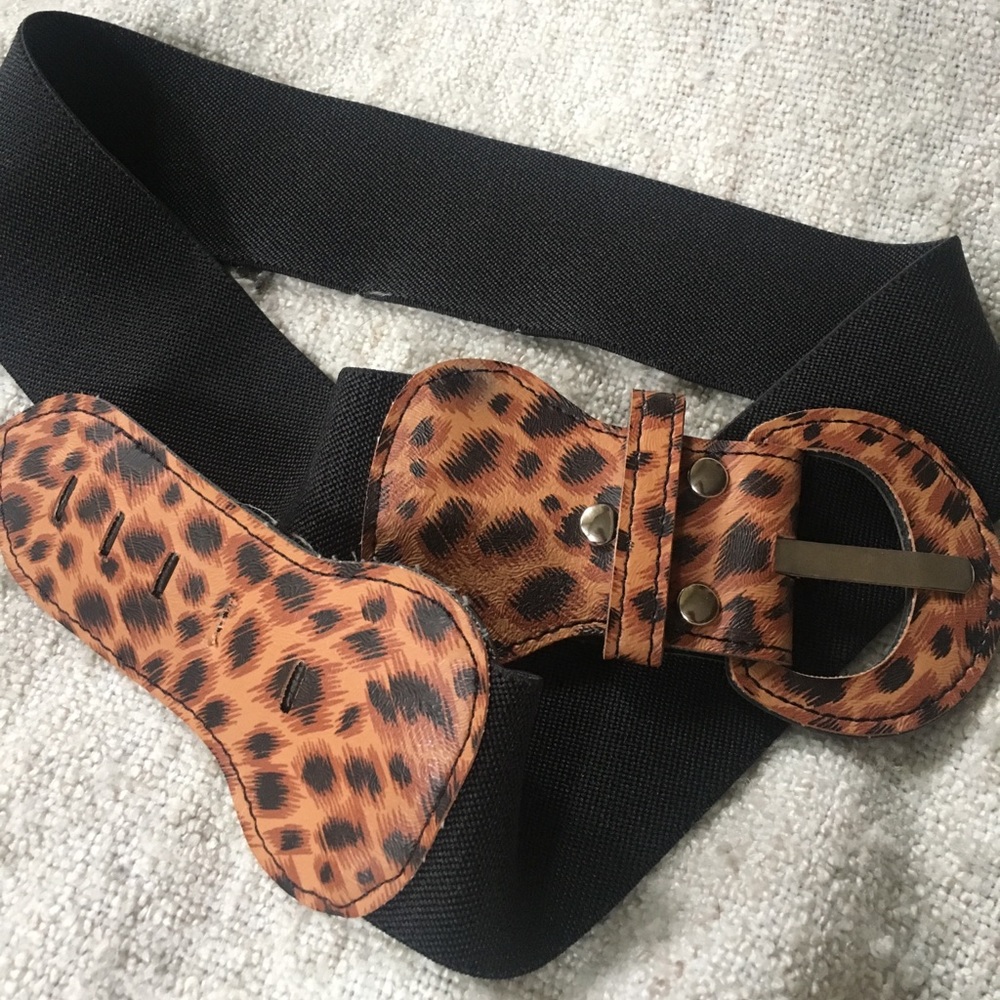 Vintage Stretch Leopard Belt